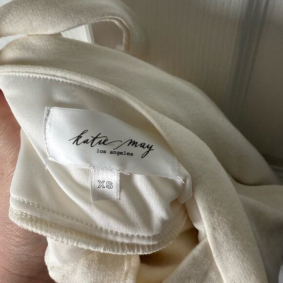 Katie May Vibing Me Knit Set Crop Top & Shorts in Cream XS - Picture 11 of 14